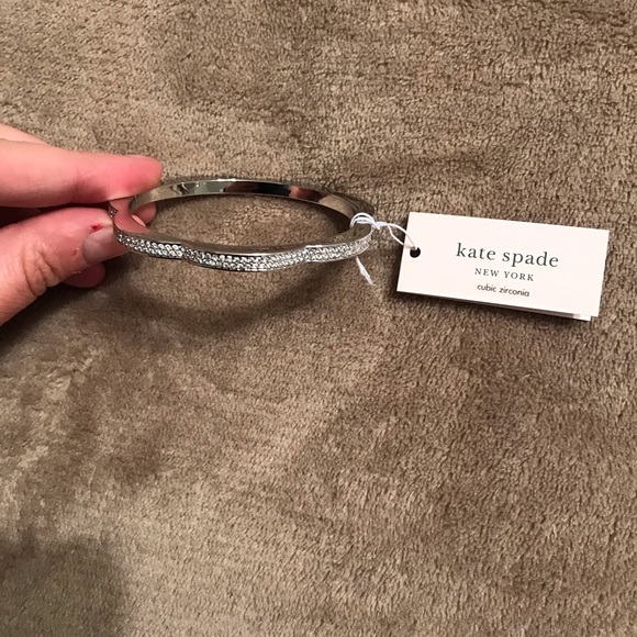 New items coming soon💖 - Picture 4 of 7